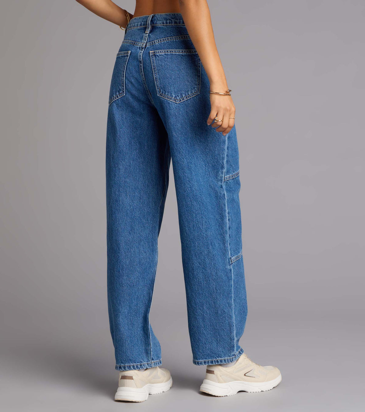 Chill Factor Mid-Rise Barrel Denim Jeans