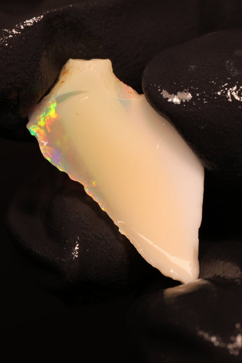 1.37g Rough Ethiopian Chalk Opal