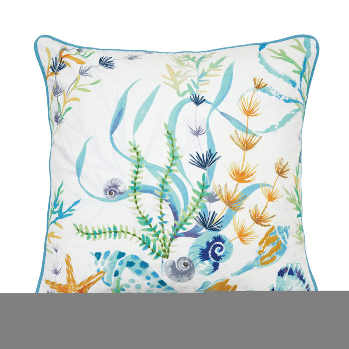 A 18in. x 18in. Marlowe Sound Seagrass Pillow.