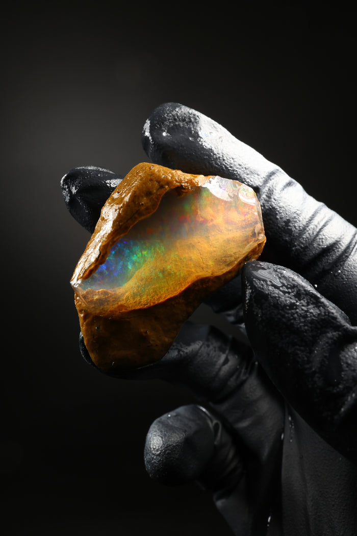 20.69g Rough Ethiopian Welo Specimen Opal