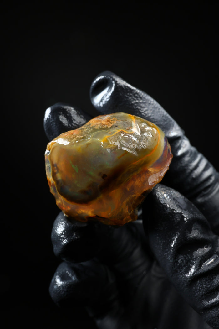 24.50g Rough Ethiopian Welo Specimen Opal