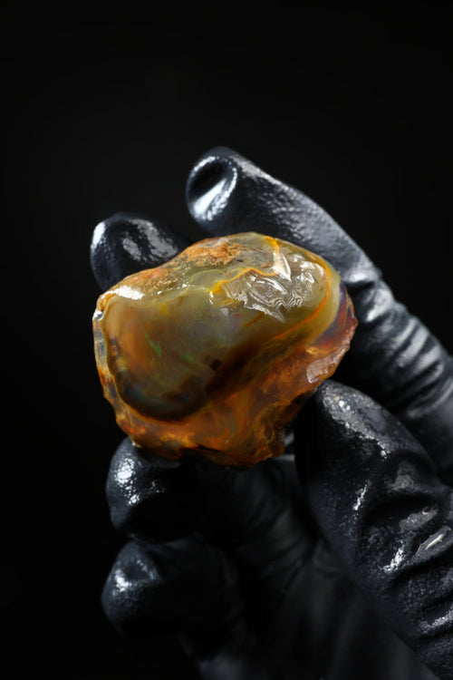24.50g Rough Ethiopian Welo Specimen Opal