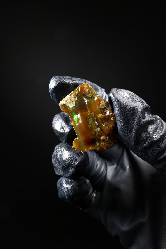 4.85g Rough Ethiopian Welo Specimen Opal