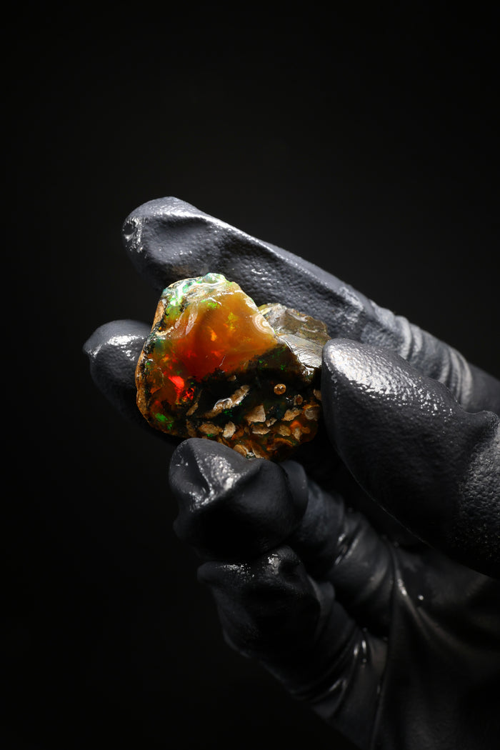 6.64g Rough Ethiopian Welo Specimen Opal