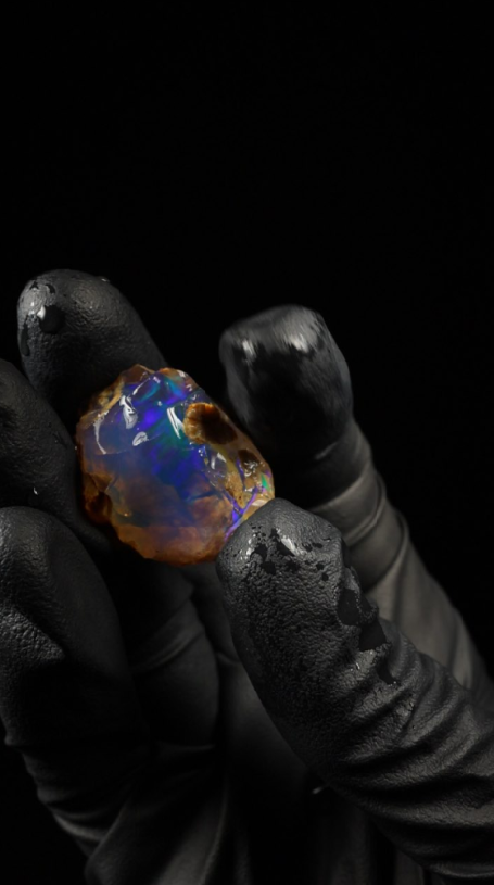 6.70g Rough Ethiopian Welo Specimen Opal
