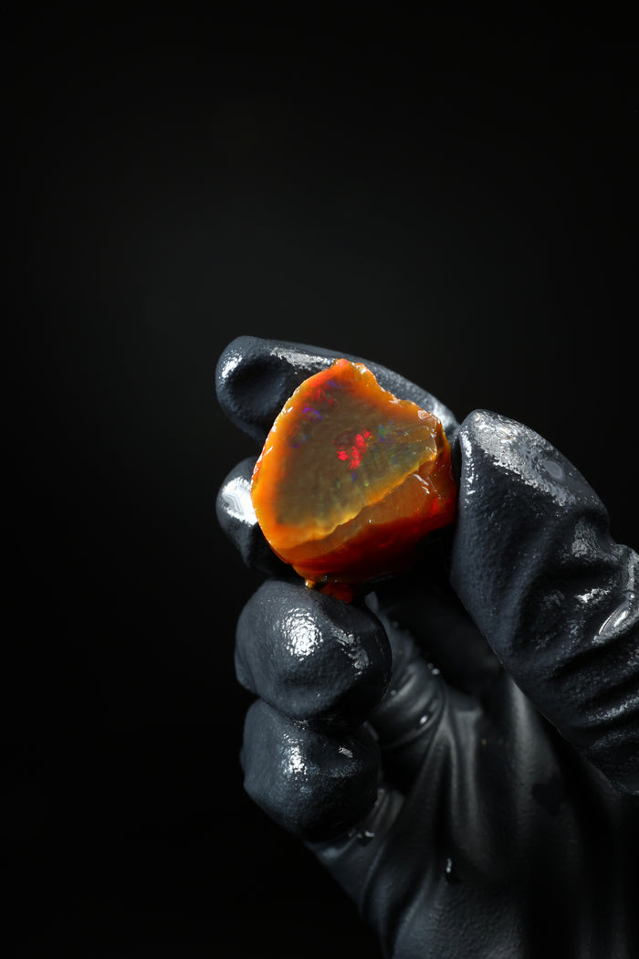 6.87g Rough Ethiopian Welo Specimen Opal