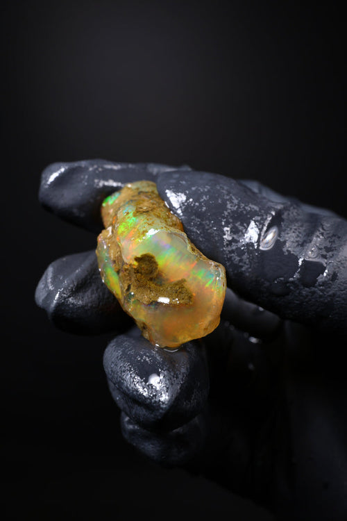 8.30g Rough Ethiopian Welo Specimen Opal