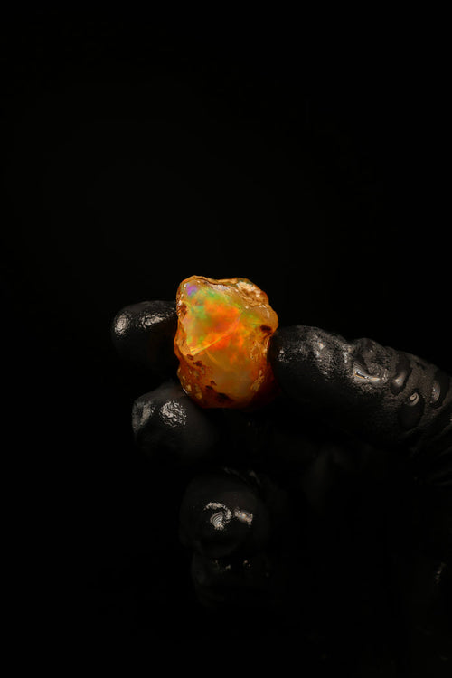 8.94g Rough Ethiopian Welo Specimen Opal