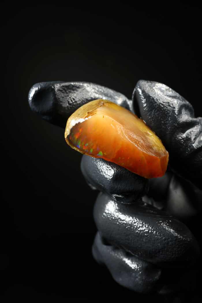 9.02g Rough Ethiopian Welo Specimen Opal