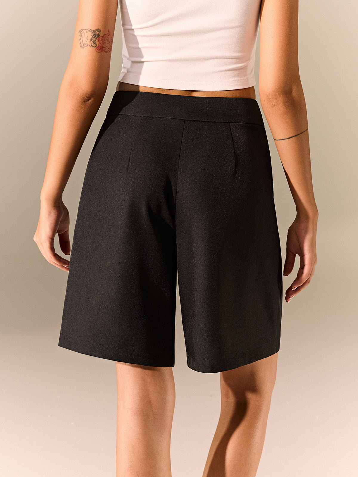 Buckle Detail Mid-Waist Shorts
