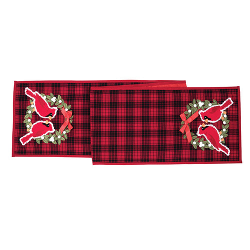A Cardinal Plaid Wreath Tufted Runner.