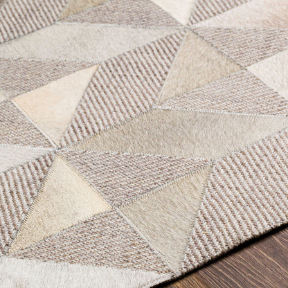 Shop sofas and discover new construction services in the San Francisco area. MegMade designs has been featured in HGTV television for their patterned farmhouse home design style. Visit the MegMade store in the Barrington - Chicago area.