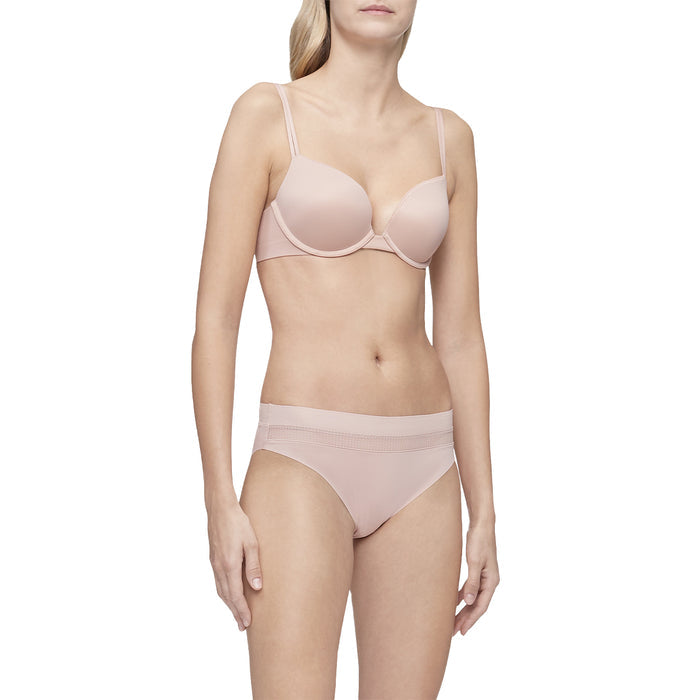 Liquid Touch Push-up Plunge Bra