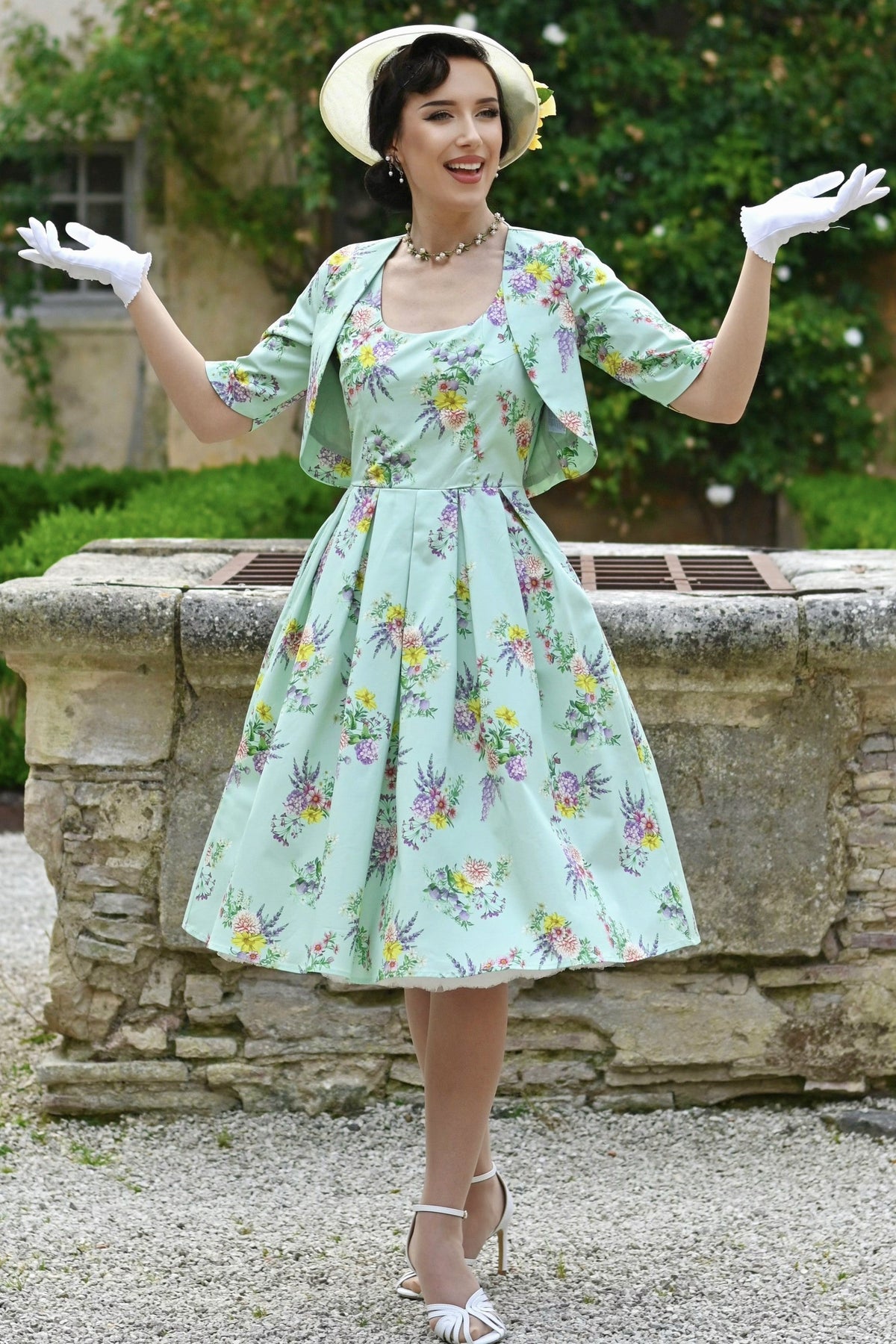 Lisette Pastel Floral Bolero Jacket in Light Green
