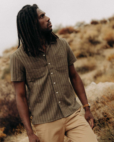 The Conrad Shirt in Fatigue Olive Dobby
