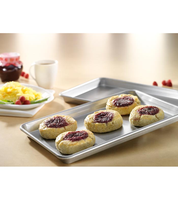 Quarter Sheet Pan made in the USA